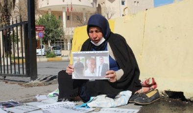 Emine Şenyaşar’a ‘Soysuz’ Cezası…