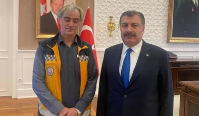 Fahrettin Koca, Eylemci Ambulans Şoförüyle Görüştü…