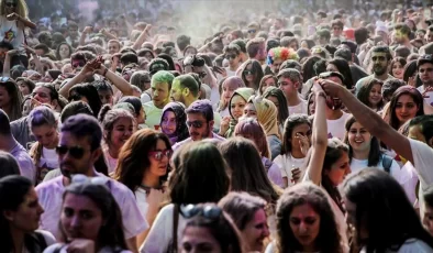 Yöneylem: Gençler’den CHP,AKP ve Erdoğan Kararı…