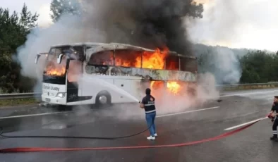 TEM’de yolcu otobüsü alev alev yandı