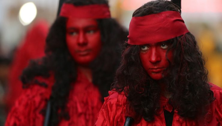 İran’da Kerbela Anmaları: Sokaklar Kırmızıya Boyandı…