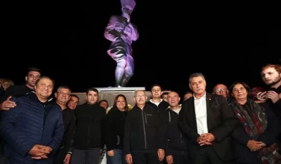 Afyonkarahisar Valiliği, Zafer Yürüyüşü’ne Gelen Yurttaşları Mağdur Etti…