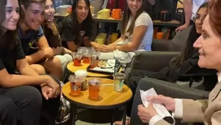 Akşener Starbucks’ta: Kimi Trollesem Acaba…