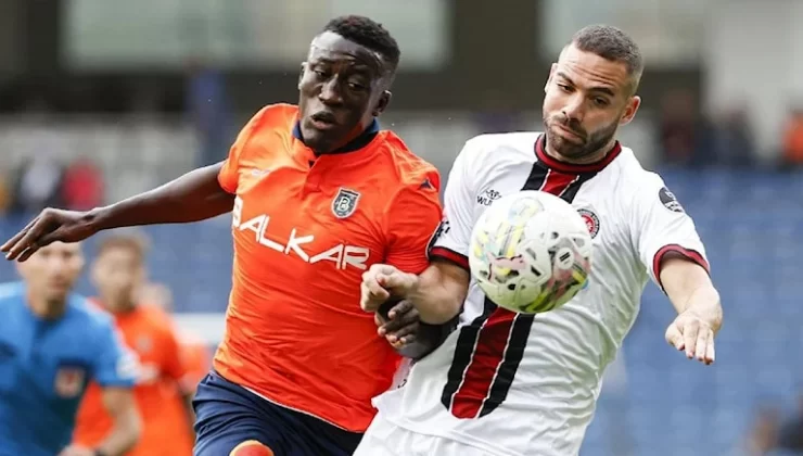 Başakşehir-Karagümrük Maçında Kırmızı Kartlar Konuştu…