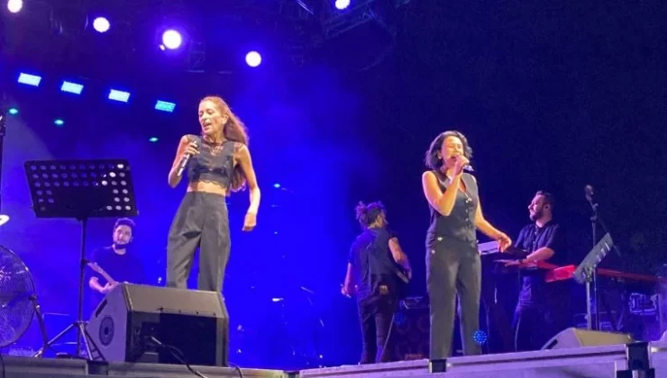 Gülşen’in Sahneye Çıkamadığı İEF’te Orkestra ve Vokal Grubu Yer Aldı…