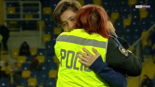 Arda Güler, Polis Teyzesiyle Hasret Giderdi…