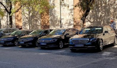 Meclis’e 20 Milyonluk Arabayla Niye Geldin?