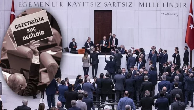 Meclis Genel Kurulu’nda Sansüre Hayır Sloganı Yankılandı…