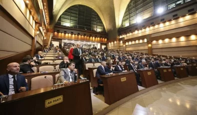 Hükümetin Yarısı Burada,Recep Tayyip Erdoğan Bulvarı… Mustafa Şentop Caddesi…