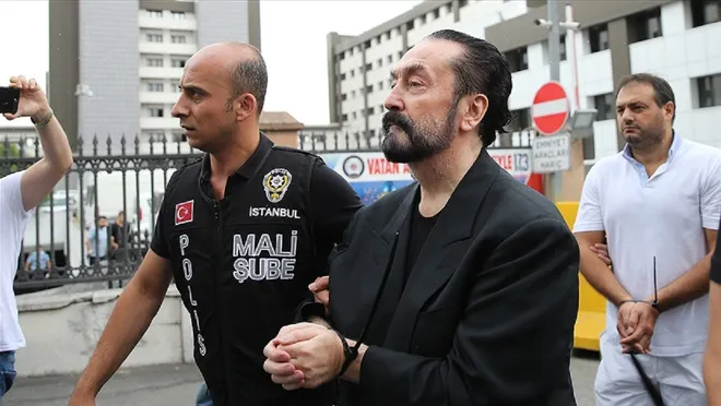 Adnan Oktar’a 891 Yıl Hapis Cezası Verildi…