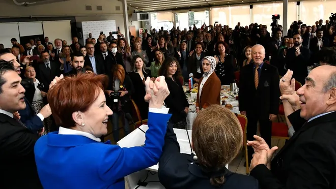 Meral Akşener Öğretmenlerle Buluştu…