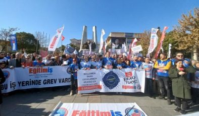 Öğretmenler İş Bıraktı, İstanbul’da Davulcu ve Zurnacı Gözaltına Alındı…