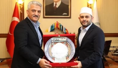 Savcılık,Takkeyle Valiyi Ziyaret Eden Halil Konakcı İçin Takipsizlik Verdi…