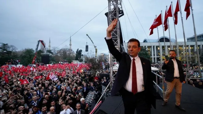 İmamoğlu’nun Avukatları HSK Önünde…