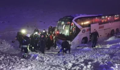 Diyarbakır’da Yolcu Otobüsü Kaza Yaptı…