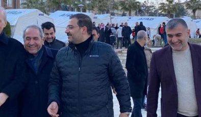 Mahmut Tanal: AKP’lilerin Keyfi Yerinde! Bu Neyin Neşesi?