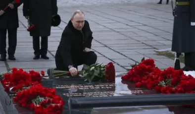 Putin: 80 Yıl Sonra Yine Alman Tanklarıyla Tehdit Ediliyoruz…