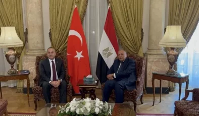 Dışişleri Bakanı Çavuşoğlu Mısırda Mevkidaşı Şukri ile Görüştü…