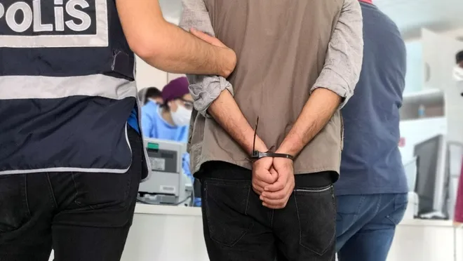 Seçim Öncesi 21 İlde Gazeteci, Siyasetçi ve Sanatçılara Operasyon: 110 Gözaltı…