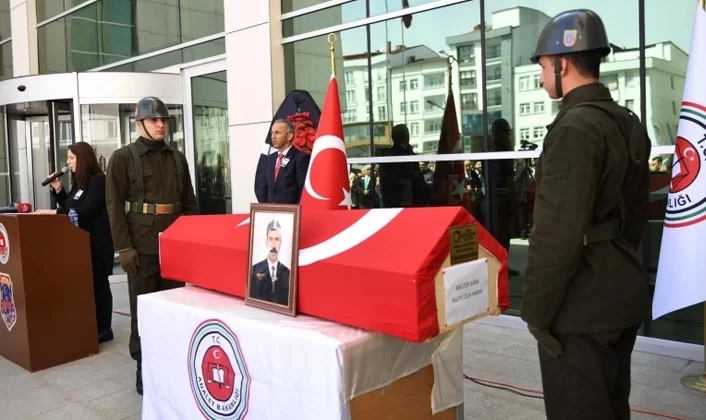 Kılıçdaroğlu’nun ‘Aleviyim’ Dediğini Keşke Alevi Hâkim Abuzer Kara da Görseydi…