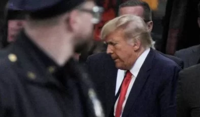 Donald Trump, Gözaltına Alındı…