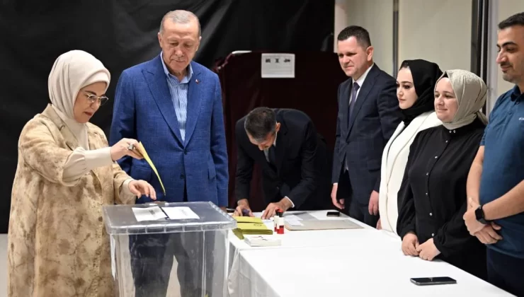 Emine Erdoğan Kimliksiz Oy Kullandı…