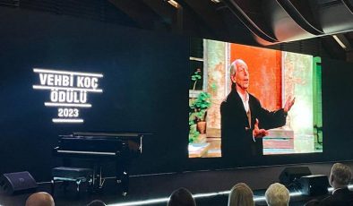 22. Vehbi Koç Ödülü Genco Erkal ve Dostlar Tiyatrosu’na Verildi…