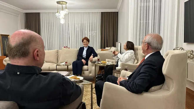 Kılıçdaroğlu ve Eşi, Akşener Ailesine Misafir Oldu…