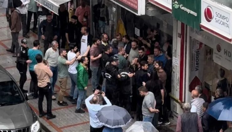 Rizede işçiler Verdiği Sözü Tutmayan AKP’nin İl Binasını Bastı…