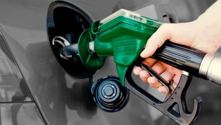 Benzine Çok Büyük Zam Geliyor, Motorine De Zam Kapıda