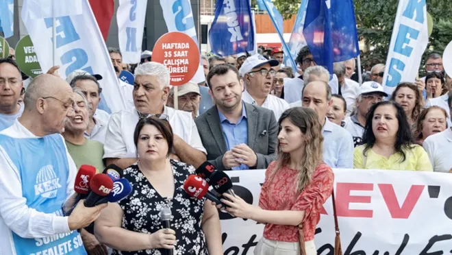 KESK’e Bağlı Memurlar İş Bıraktı…