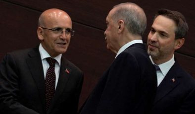 Mehmet Şimşek 1 Yıl İçinde Görevden Ayrılır…