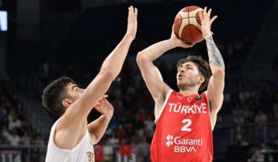 12 Dev Adam Yarı Finalde…