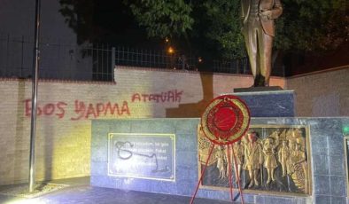 Atatürk Anıtı’na Alçak Saldırı…