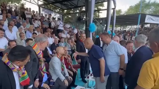 Turhan Çömez, Bilal Erdoğan’a Göz Testi Yaptı…