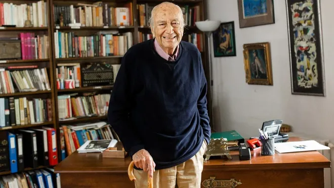 Gazeteci ve Yazar Hıfzı Topuz Hayatını Kaybetti…