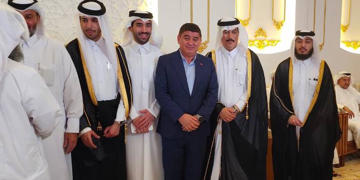 Savaş Var Dedi 29 Ekim Kutlamalarını Erteleyen O Büyükelçi Katar’da Düğüne Gitti…