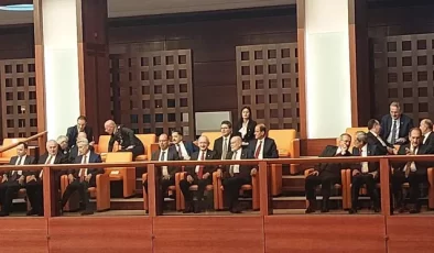 Kılıçdaroğlu Meclis Açılışını Locadan İzledi, Akşener Katılmadı…