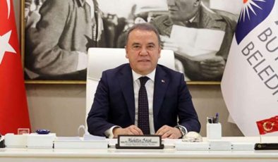 Muhittin Böcek: Şartlar Ne Olursa Olsun Bu Yıl Bitmeden Altın Portakal’ı Yapacağım…
