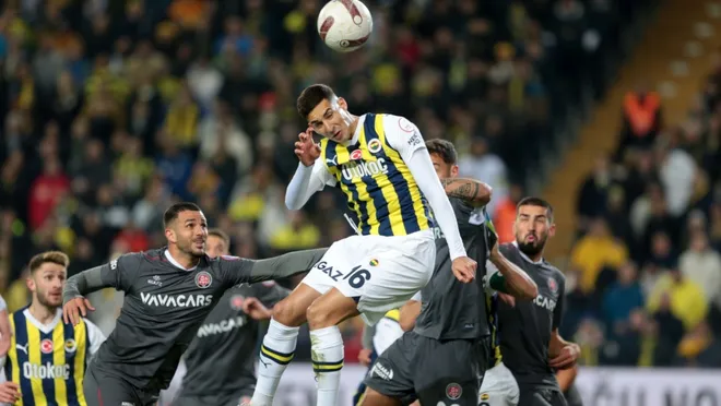 Fenerbahçe’nin 3 Puanı Dusan Tadic’ten…