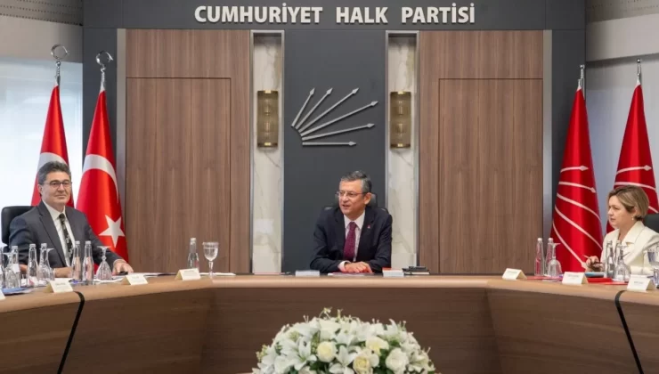 Özgür Özel Başkanlığında İlk CHP MYK Toplantısı Yapıldı…