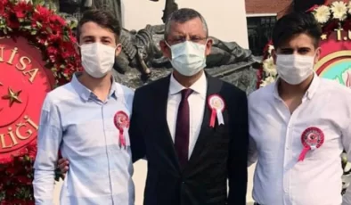 Özgür Özel, Şehit Enis Budak İle Fotoğrafını Paylaştı: Bir Kez Daha Kahroldum…