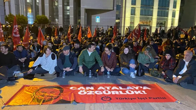 TİP, Adliye Önünde Oturma Eylemi Başlattı…