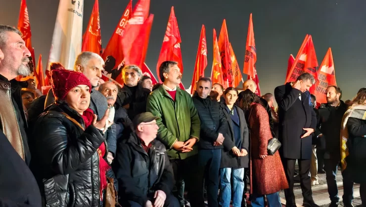 Kadıköy’den Can Atalay’a Özgürlük Sloganları…