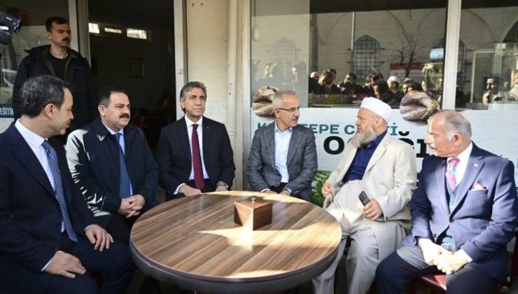 Bakan Abdulkadir Uraloğlu Tarikat Vakfında…