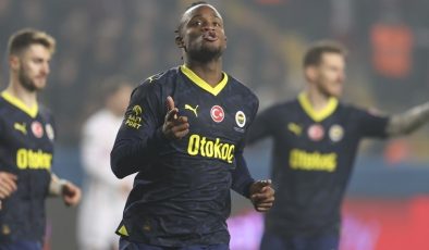 Fenerbahçe, Batshuayi İle Çeyrek Finalde…