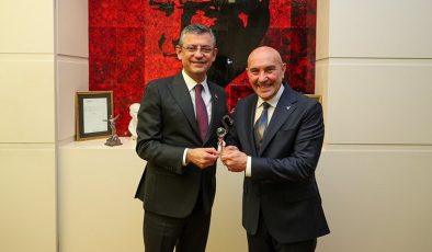 Tunç Soyer Özgür Özel’i Reddetti…