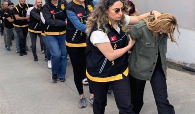 Reşit Olmayan Çıplak Çocuk Fotoğraflarıyla Dolandırıcılık…