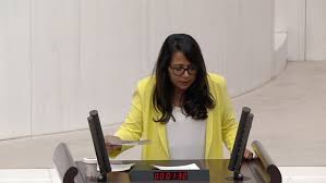 Sera Kadıgil: Siz Geceleri Nasıl Rahat Uyuyorsunuz?