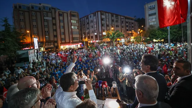 Özgür Özel: Getirin Sandığı… 